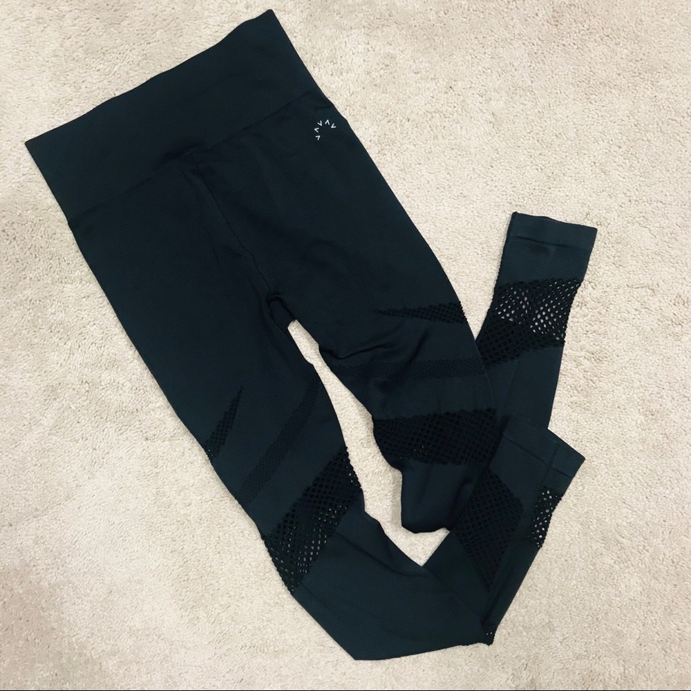 Varley high waisted yoga leggings w/ mesh cutouts